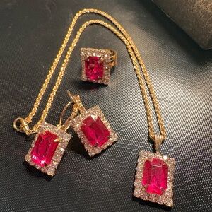 Elegant Gold and Pink Jewelry Set